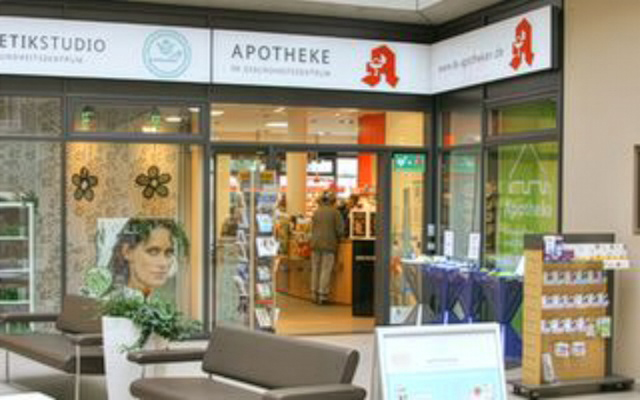 Apotheke im Gesundheitszentrum innen